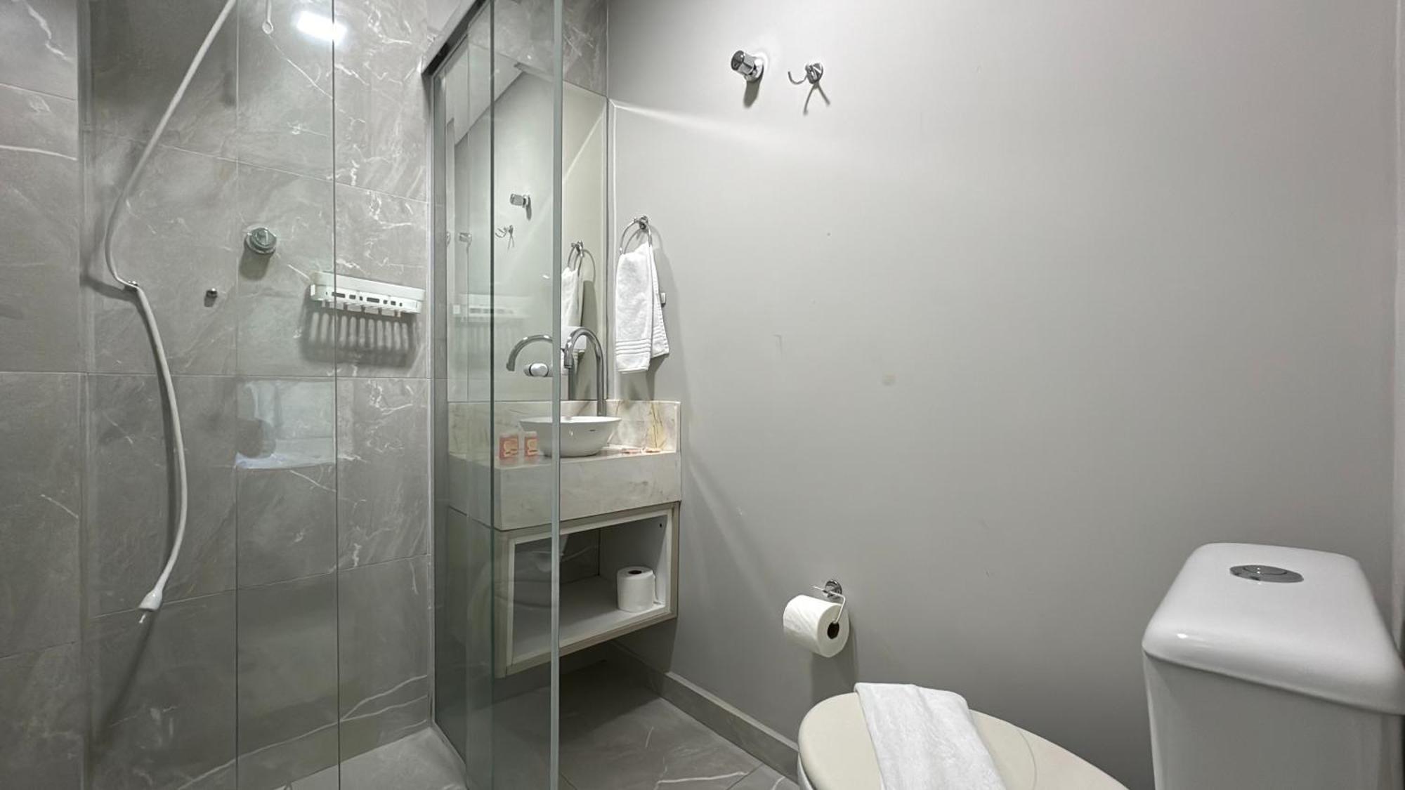 4- Studio para casal. Ótima Localização Curitiba Exterior foto